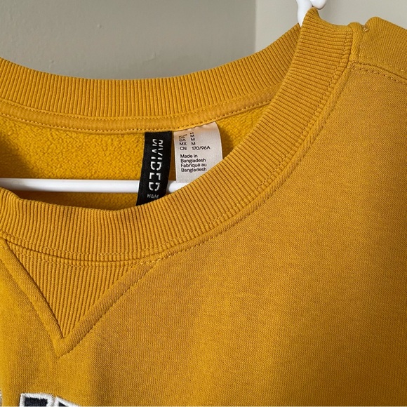 New Jersey Athletic Dept Women’s Yellow Crew Neck DIVIDED H&M Size Medium - Picture 3 of 4